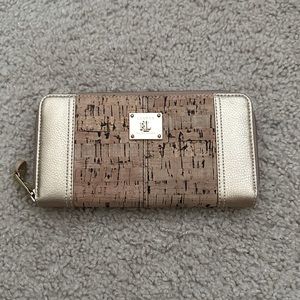 EUC Lauren Ralph Lauren Zippered Wallet